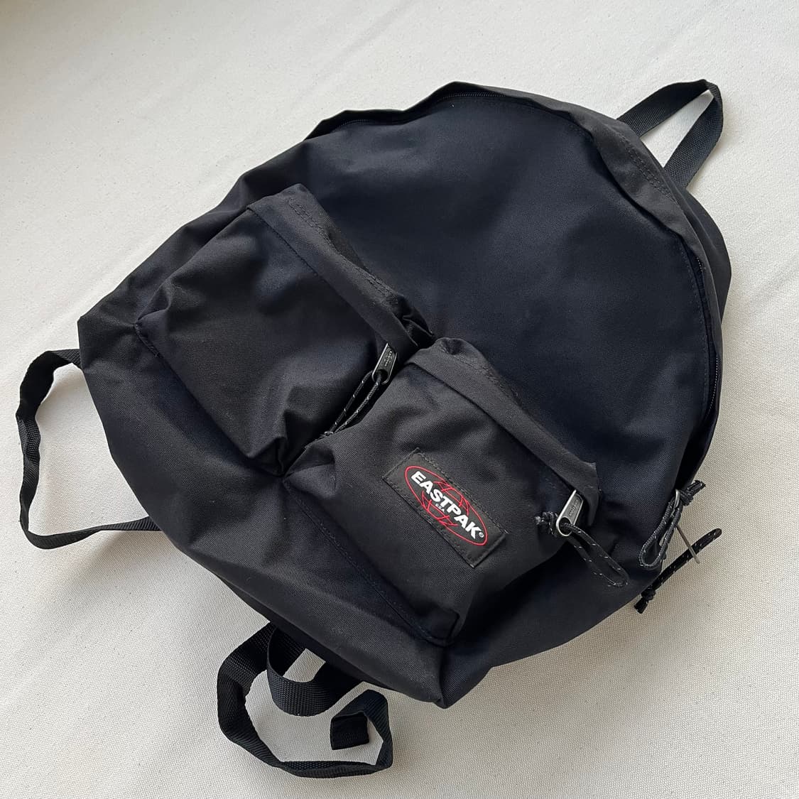 이스트팩 클래식 블랙 백팩 상품이미지2