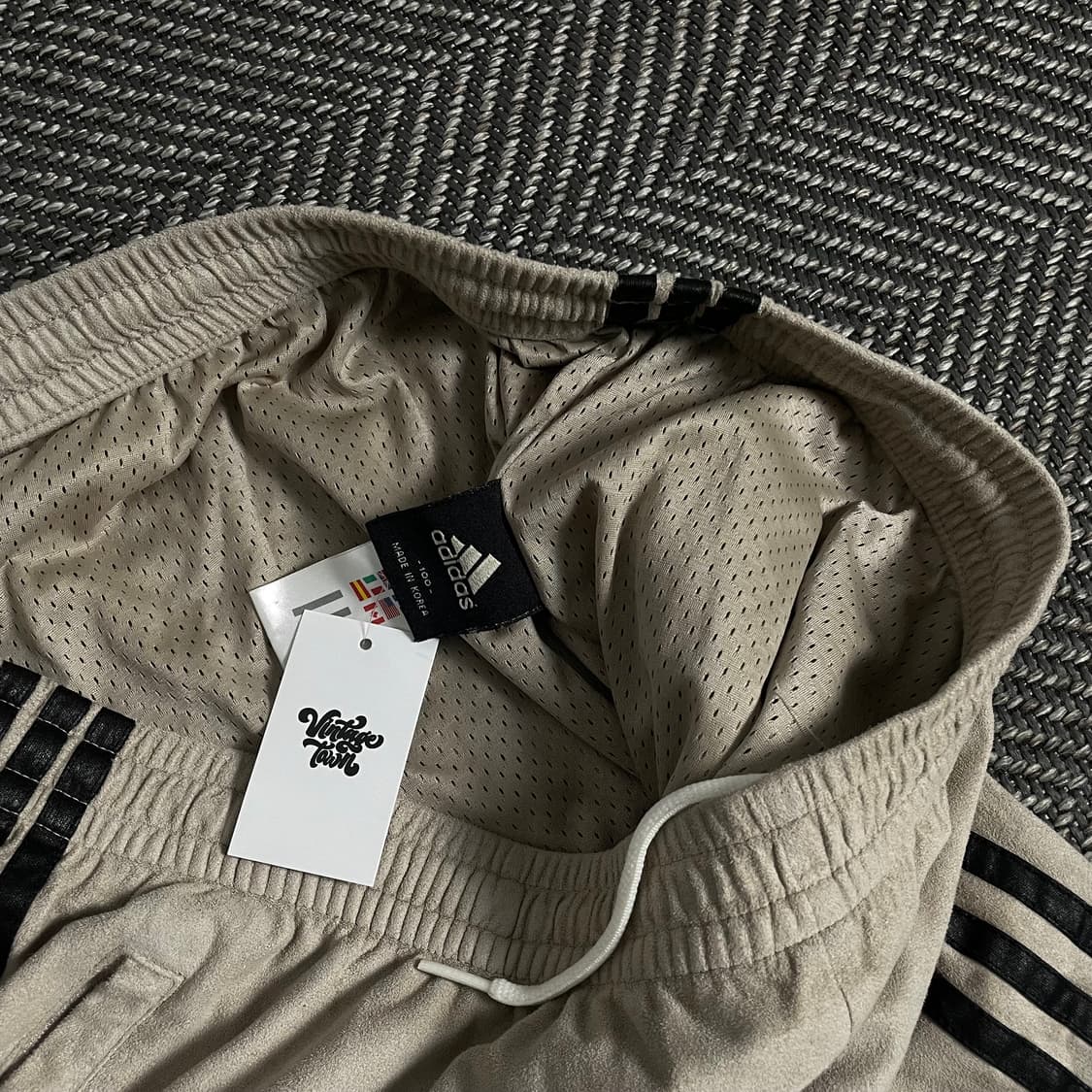 00s 아디다스 올드스쿨 벨벳 트랙자켓&트랙팬츠 세트y 3404 상품이미지9