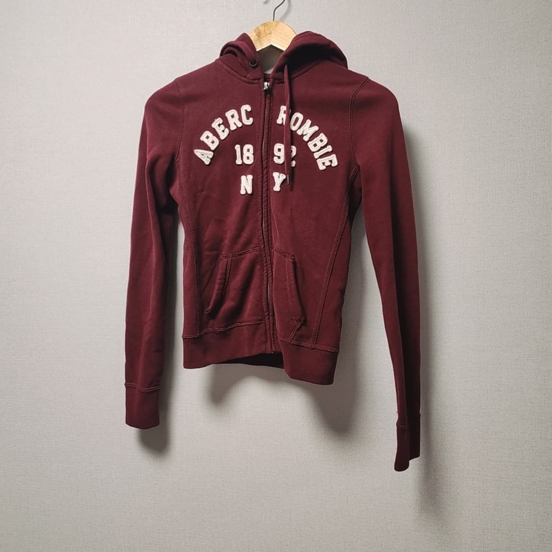 [XS] 아베크롬비 버건디 기모 후드집업 상품이미지1