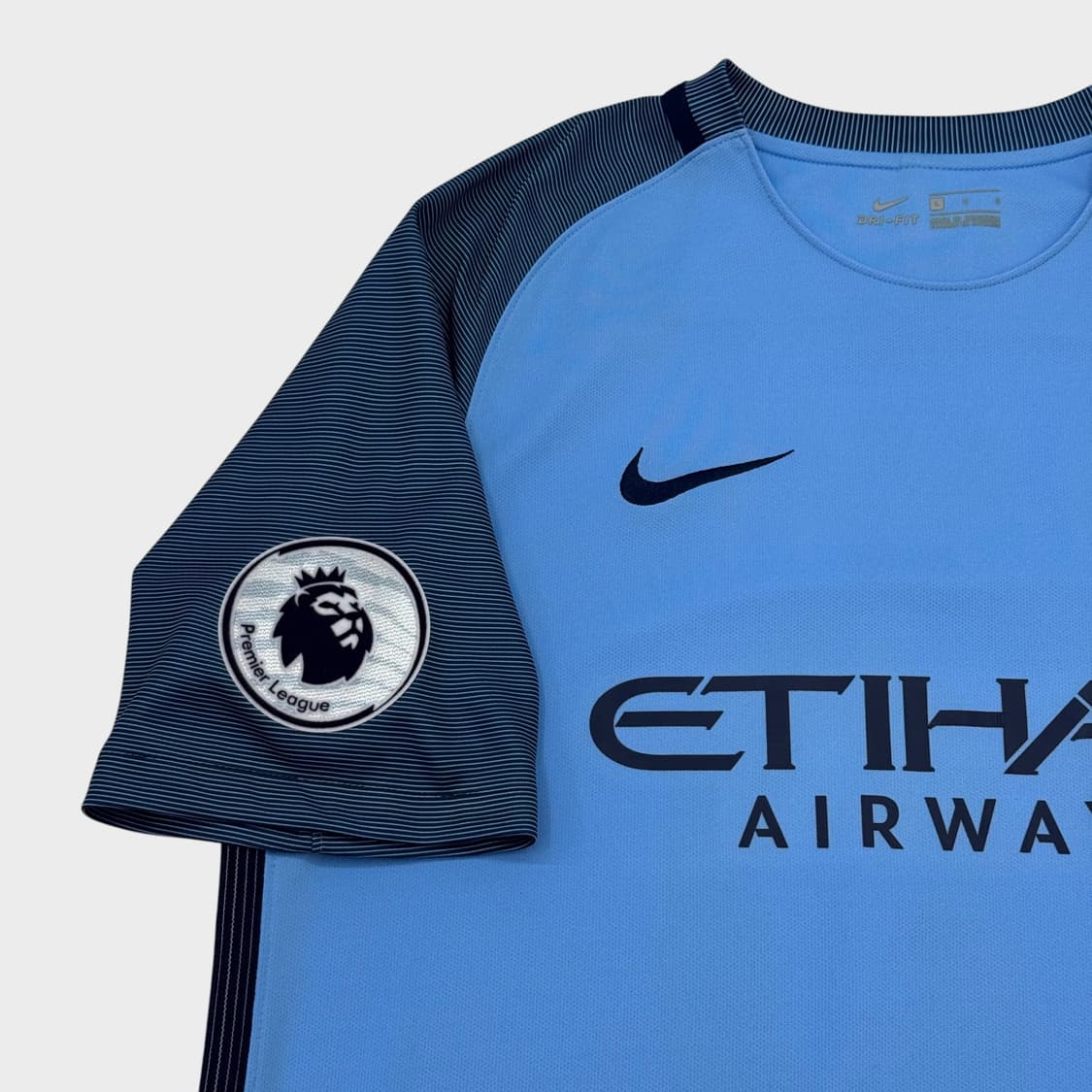 16-17 맨체스터 시티 홈 No.10 세르히오 아구에로 상품이미지4