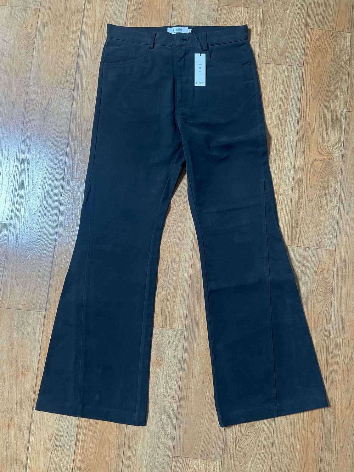 율러 시그니처 플레어 신치백 팬츠 블랙 M 새상품 상품이미지8