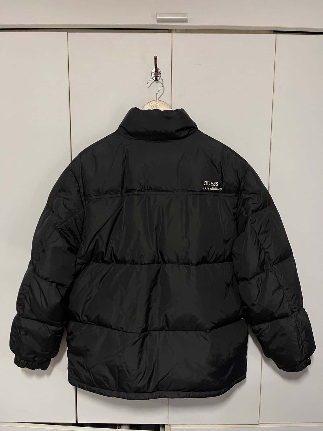 GUESS 게스 검정 푸퍼 패딩 XL 상품이미지3