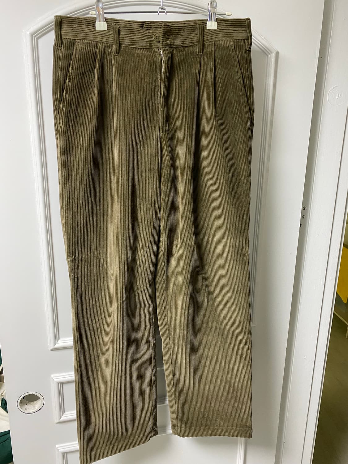 스테디에브리웨어 릴렉스드 코듀로이팬츠 올리브 상품이미지1