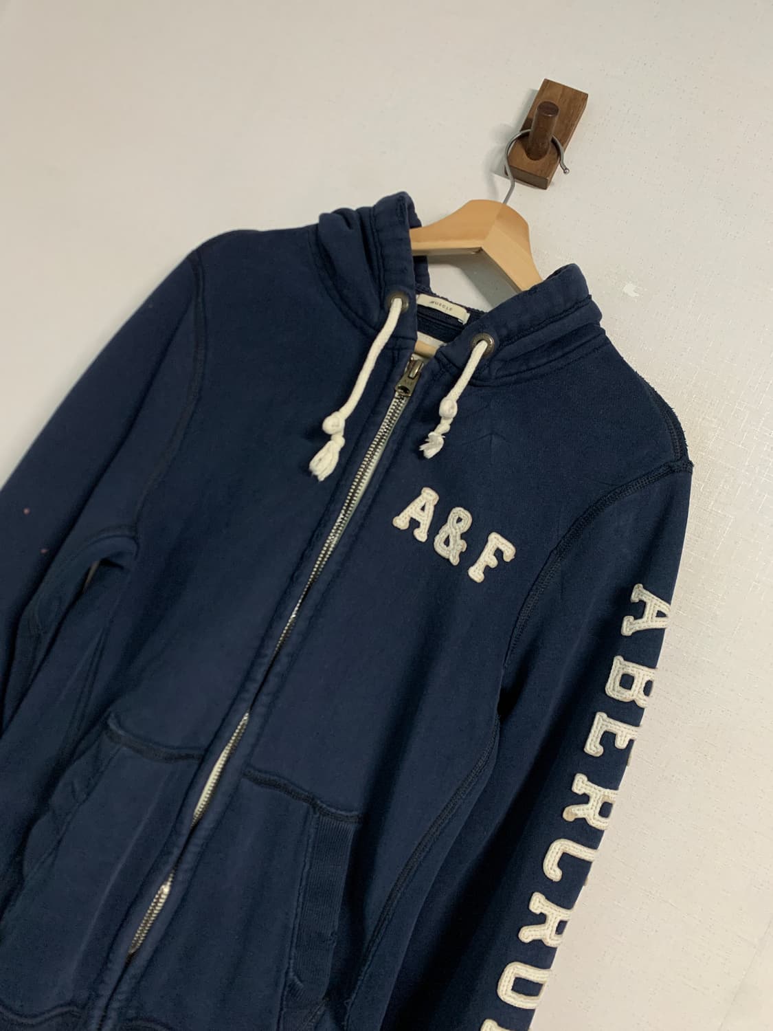 아베크롬비 사이드 스펠아웃 기모 후드집업 M 상품이미지3