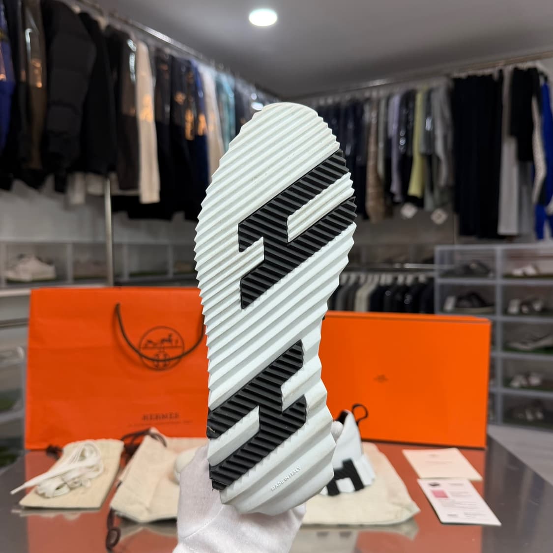 [리오브] 에르메스 바운싱 블랑 스포츠 스웨이드 스니커즈 상품이미지3