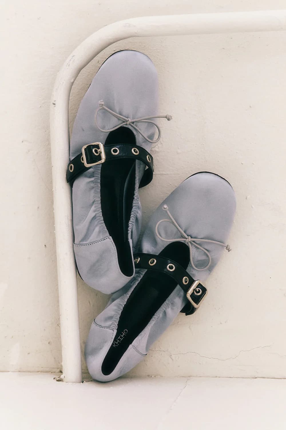 KHIHO SATIN SHIRRING BALLERINA FLATS 상품이미지2