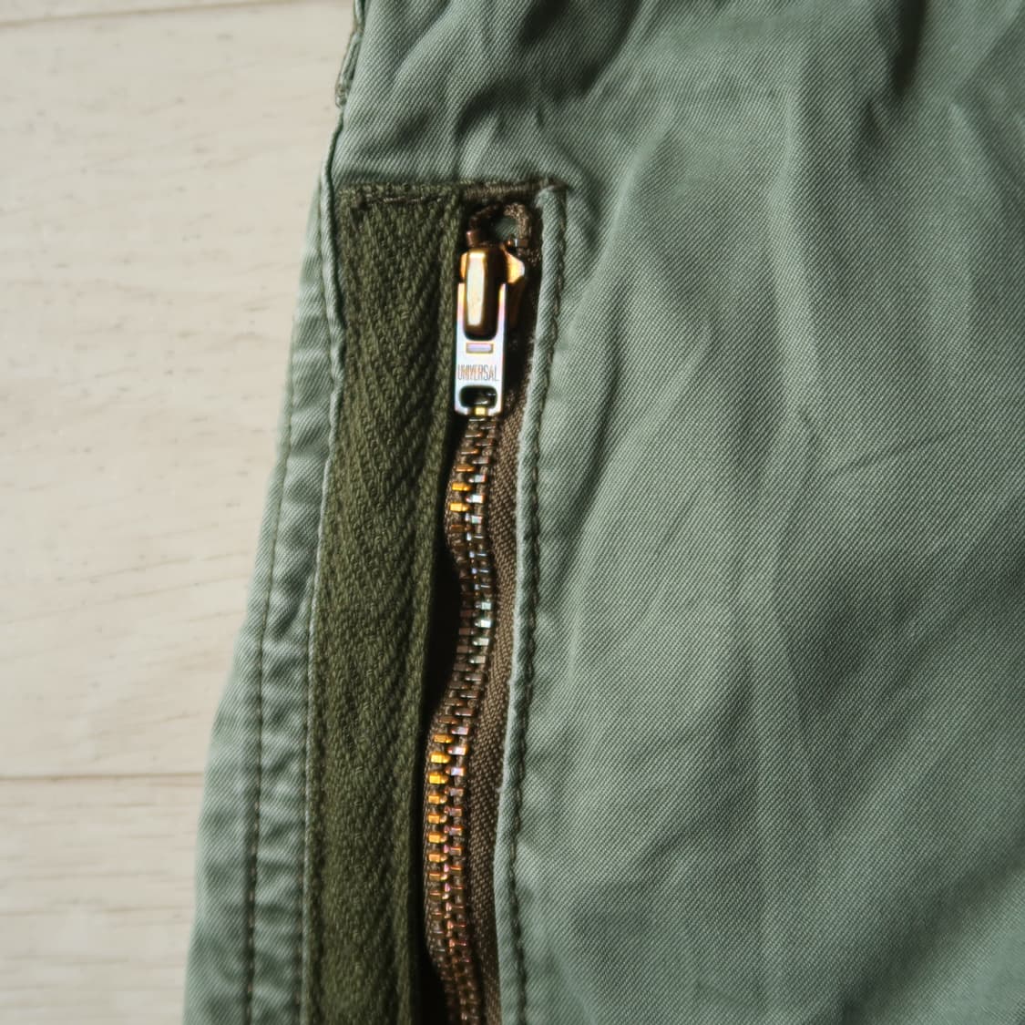 스틸 바이 핸드 올리브 멀티 포켓 팬츠 상품이미지3