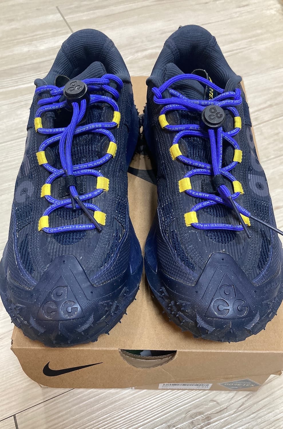 나이키 ACG 마운틴 플라이 2 로우 고어텍스 트레킹화 240mm 상품이미지1