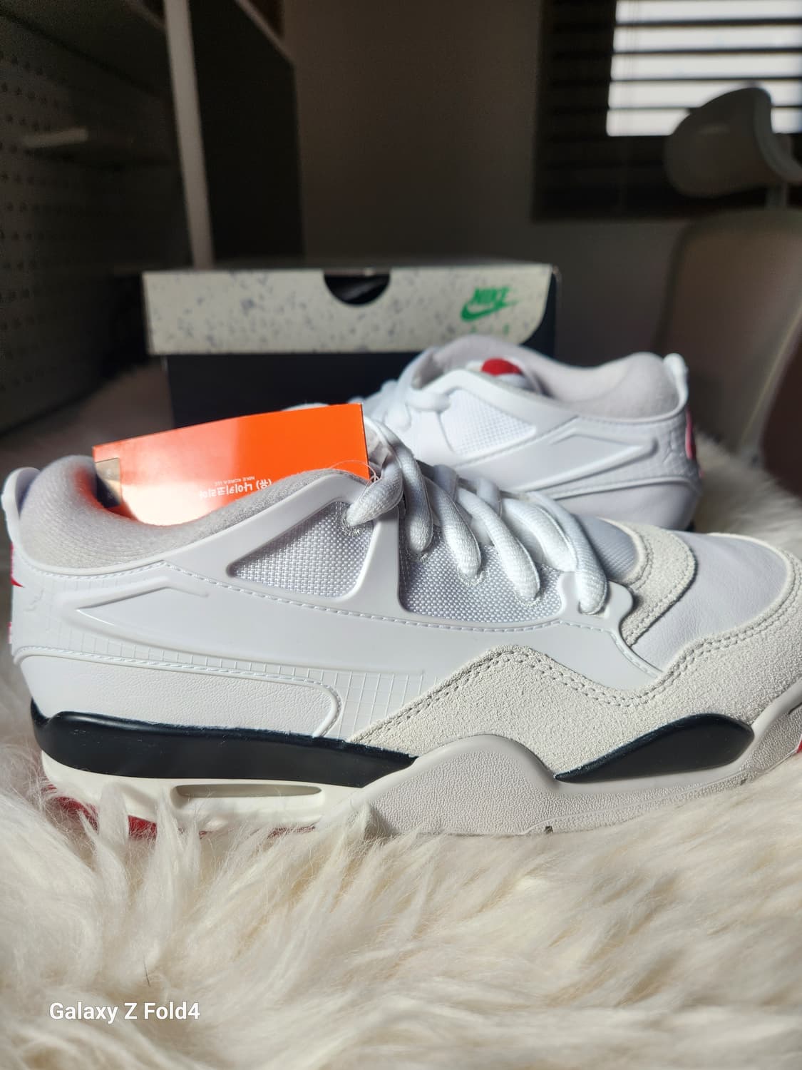 나이키 에어 조던 4 RM 화이트(250mm)새제품판매합니다. 상품이미지2