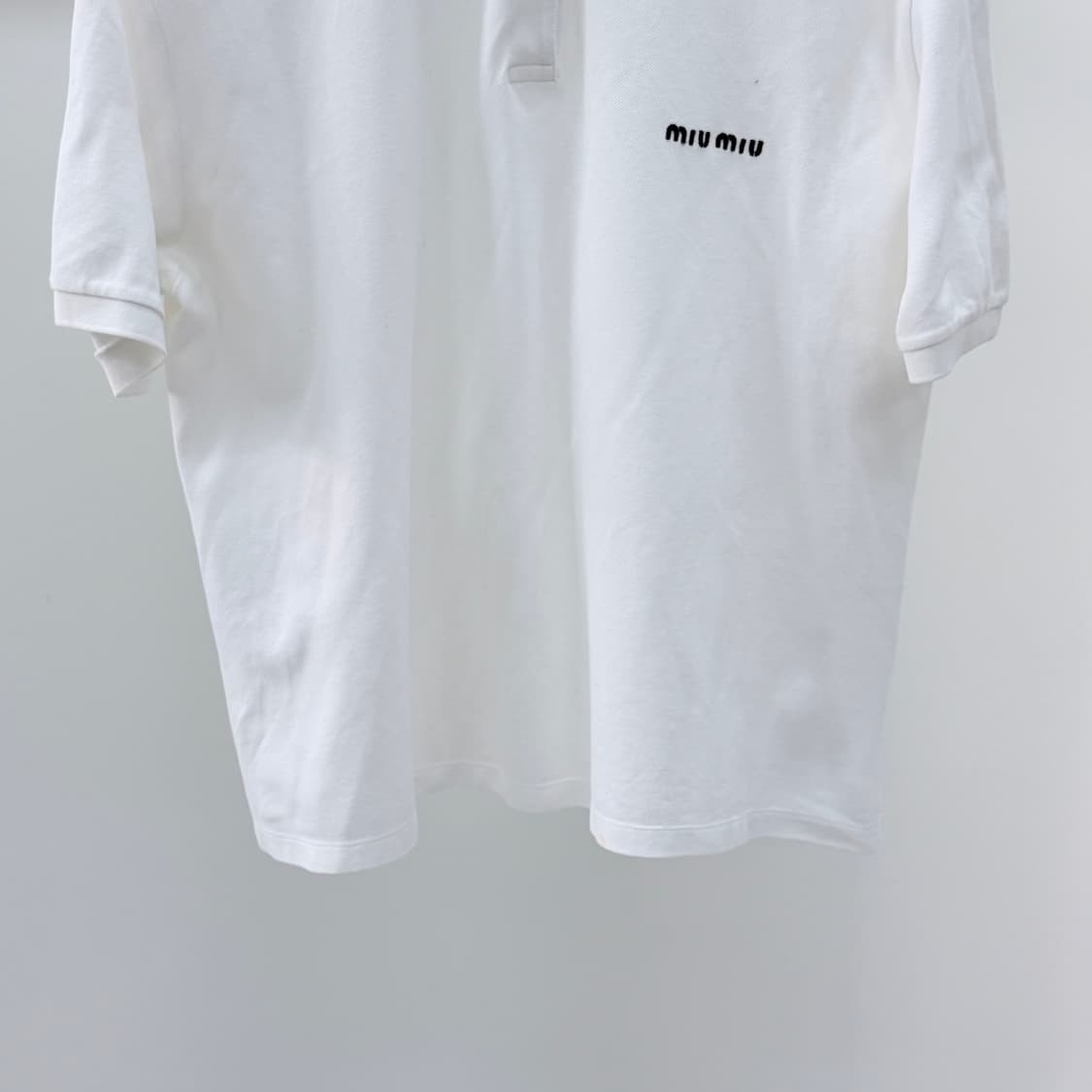 [A급/2XL] 미우미우 코튼 피게 폴로 반팔 카라티 화이트 상품이미지4