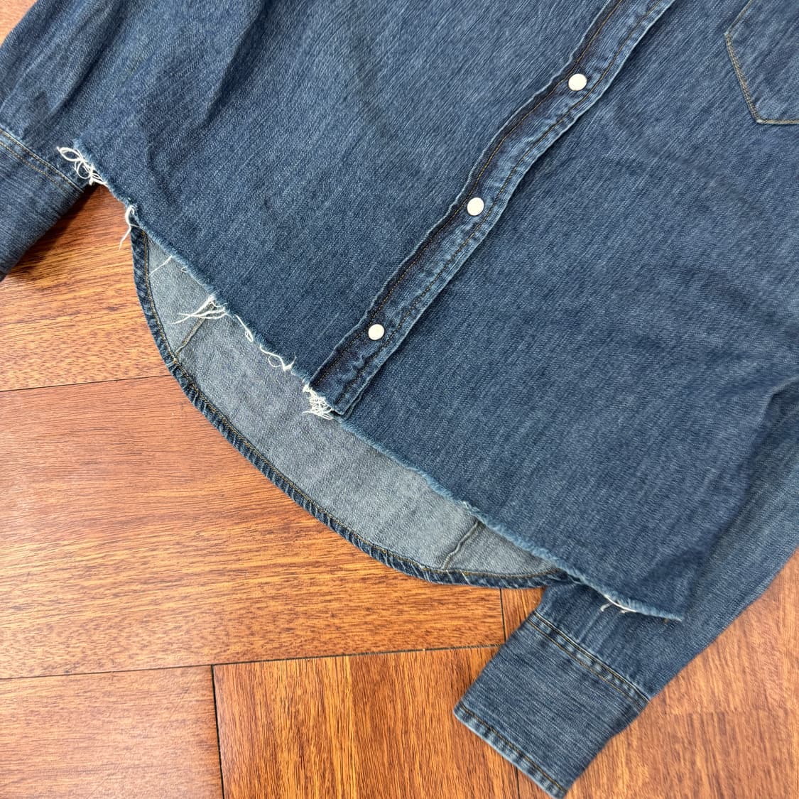 여성용 S 리바이스 웨스턴 데님 셔츠 상품이미지3