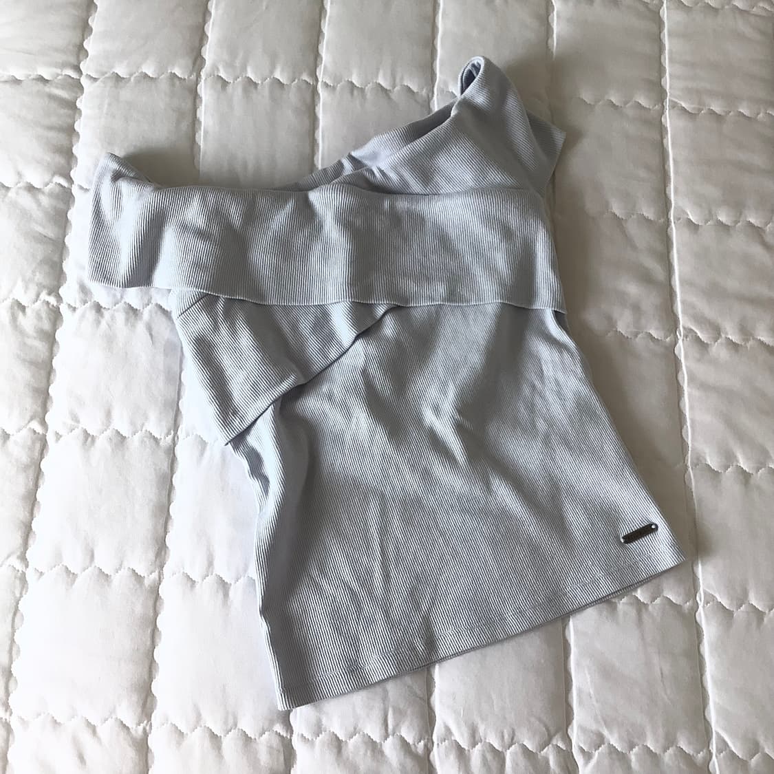 홀리스터 레이어 오프숄더 블라우스 티셔츠 상품이미지1