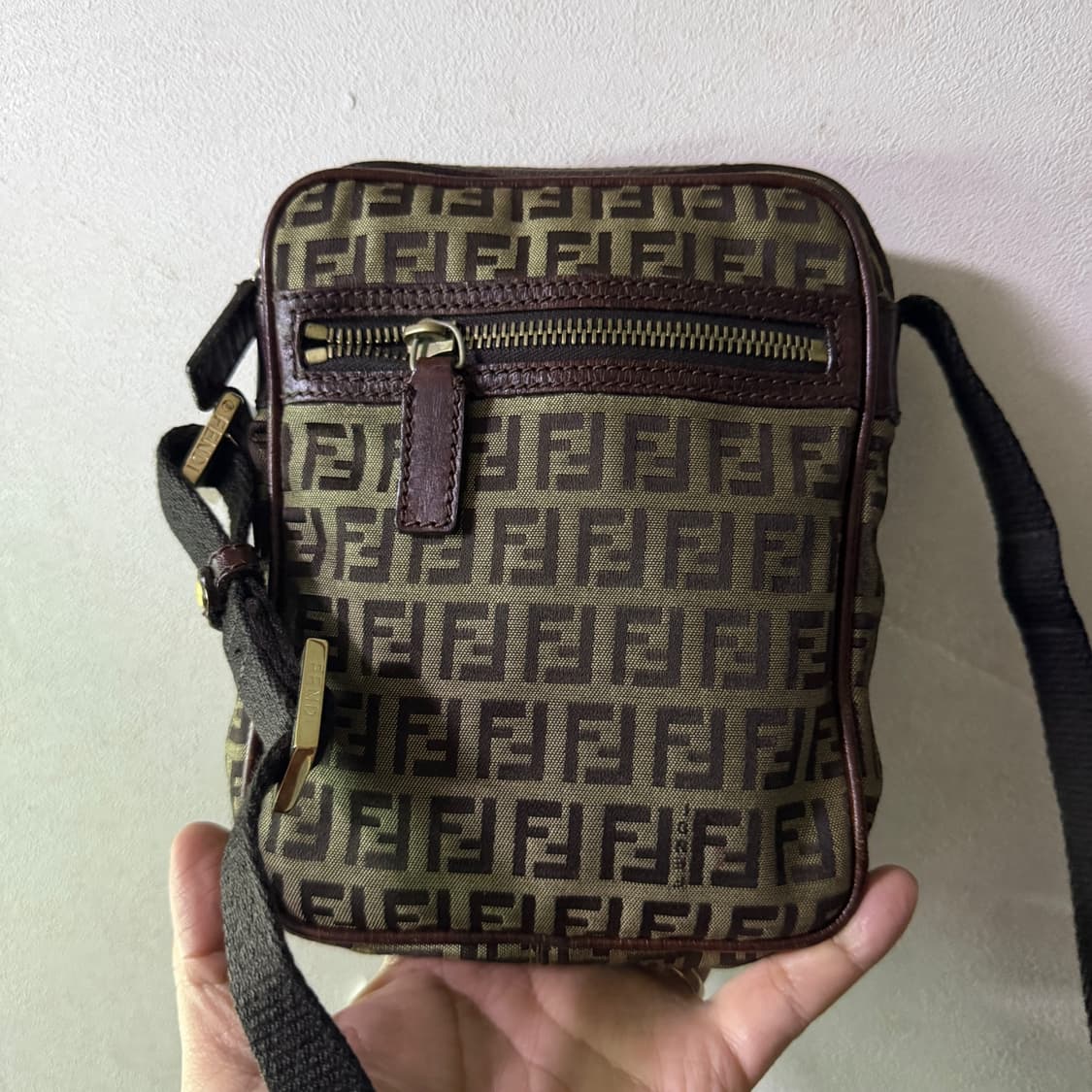 펜디 FF 주카패턴 미니 크로스백 상품이미지9