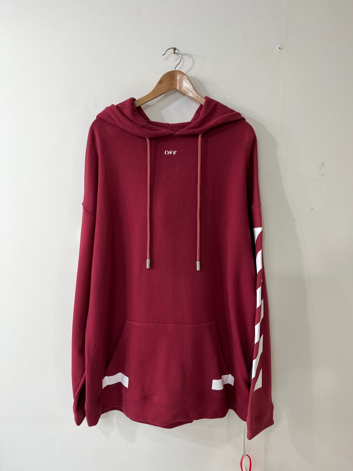 새상품 오프화이트 애로우 후드티 상품이미지2