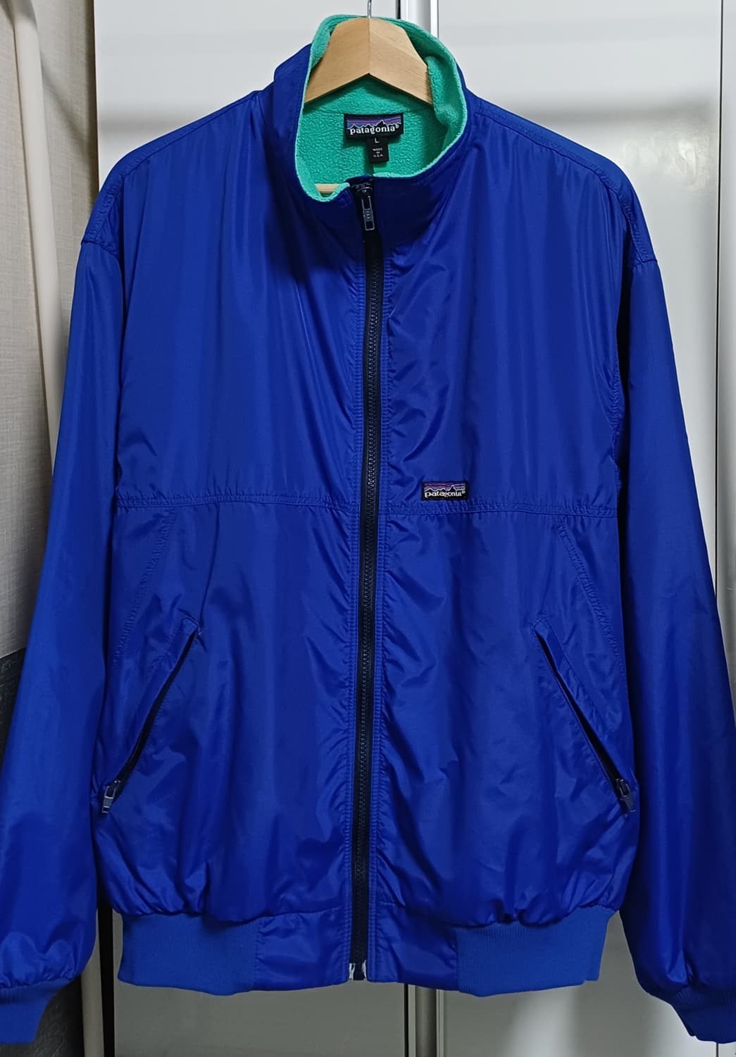 🇺🇸 파타고니아 쉘드 신칠라 봄버 자켓 - 코발트 블루 상품이미지1