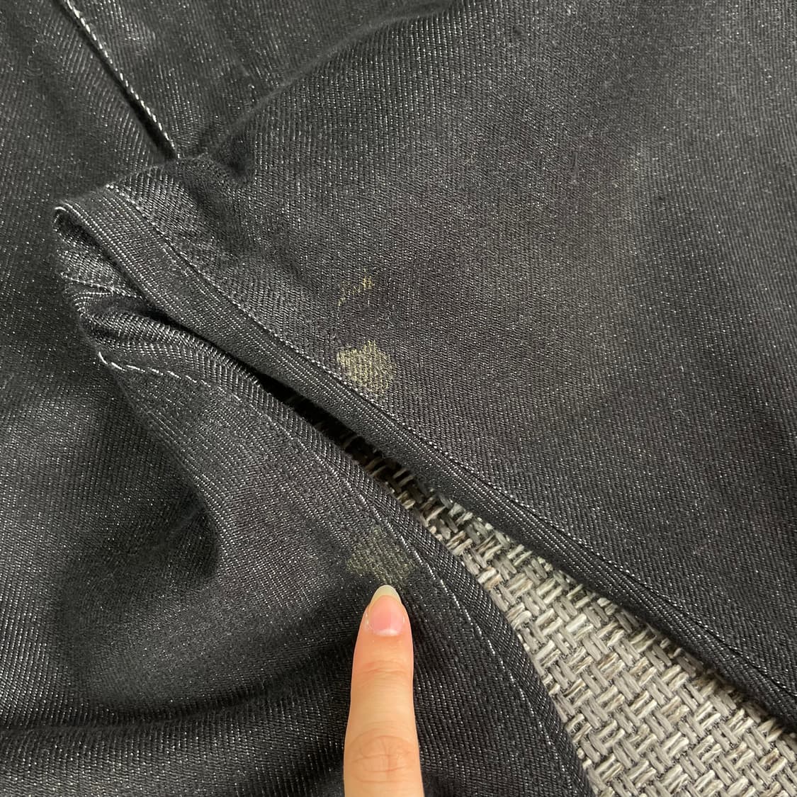 (34) 루이비통 블랙 데님 팬츠 상품이미지4
