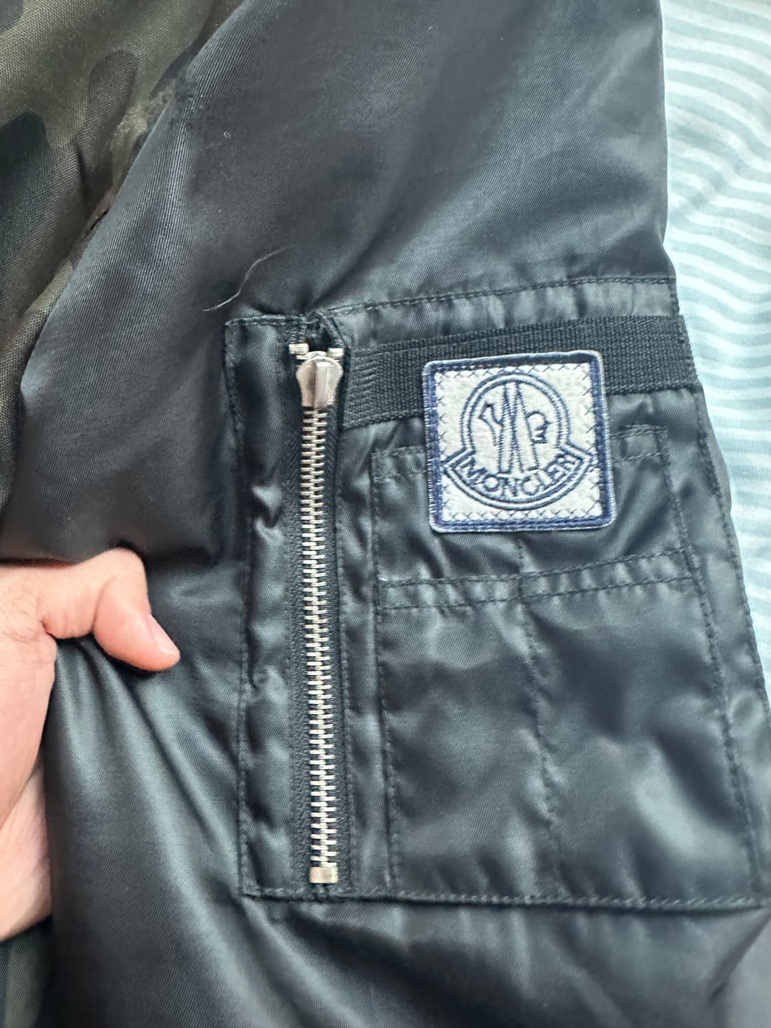 몽클레어 빈티지 감마블루 카모 봄버 상품이미지2