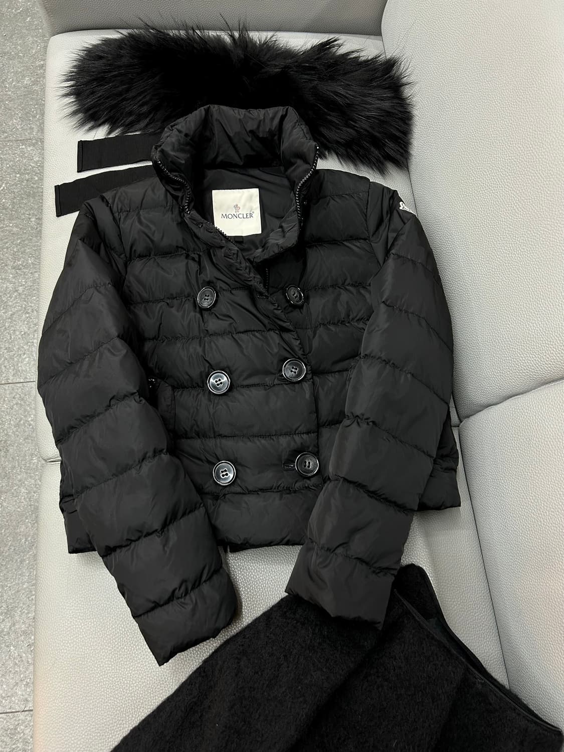 몽 클 레 르 몽 클 레 어 이중분리형 블랙 모헤어 다운패딩(0) 상품이미지6