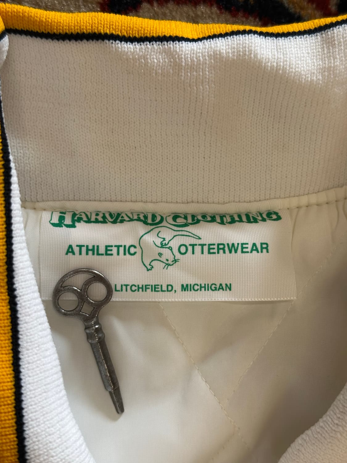 80s Harvard Clothing 화이트 새틴 바시티 상품이미지7