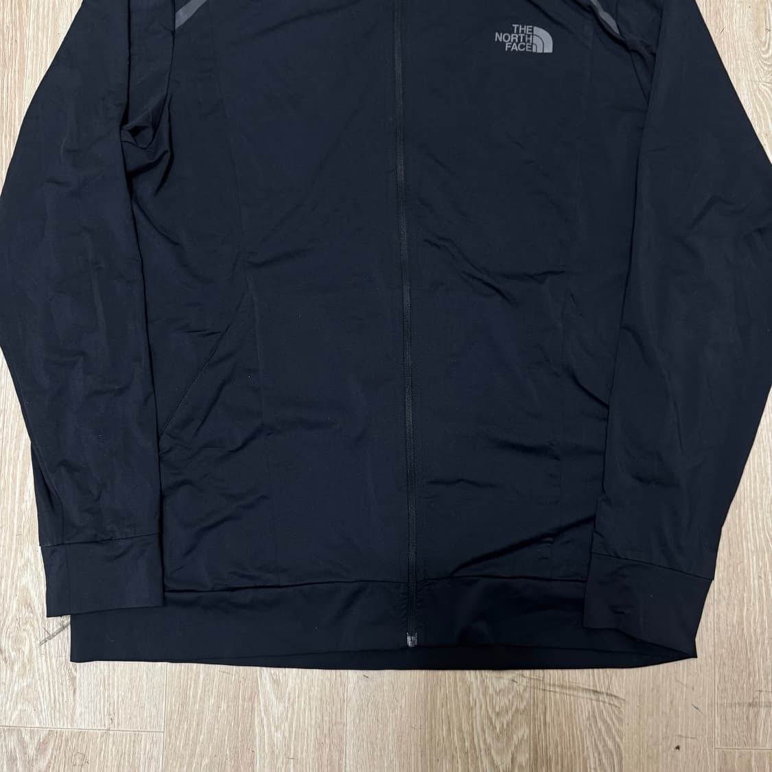 노스페이스 아틀레틱 로고 바람막이 자켓 XL/105  상품이미지4