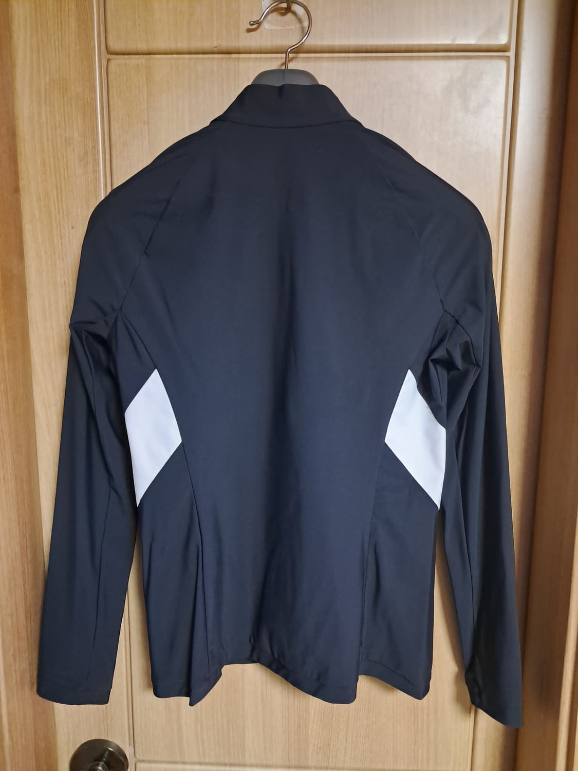 데상트 여성 런닝집업 85 상품이미지3