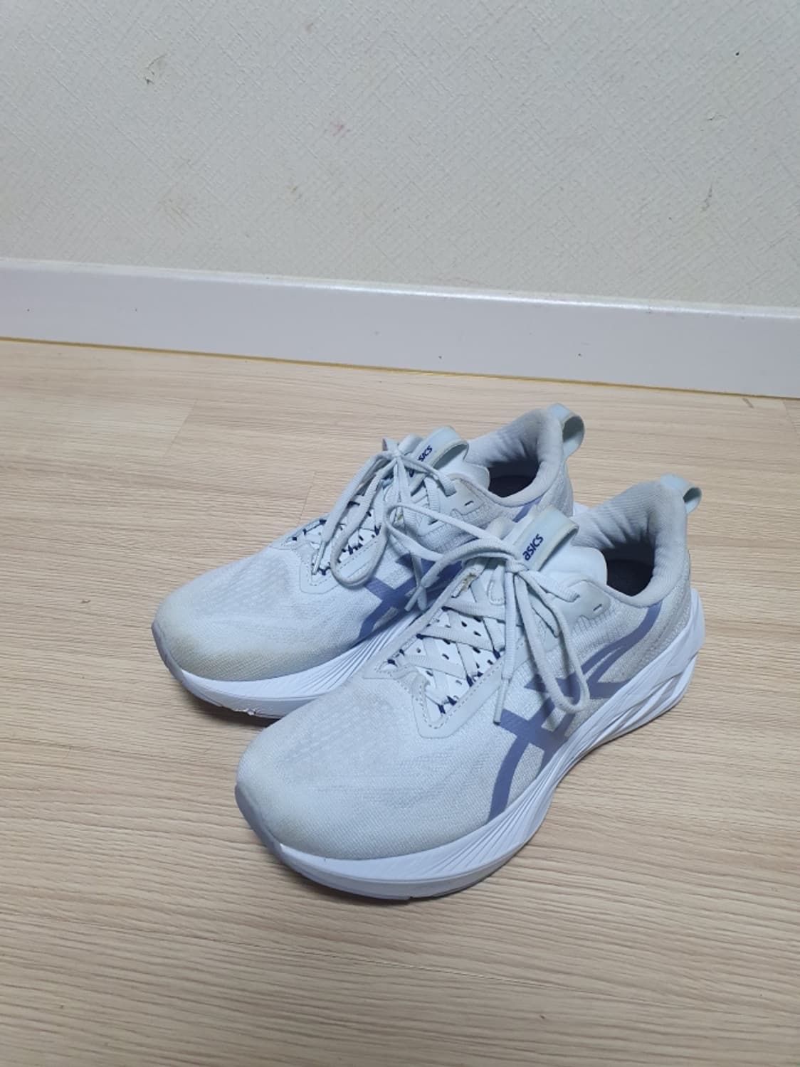 아식스 노바블라스트 4 LE 러닝화 265 상품이미지4