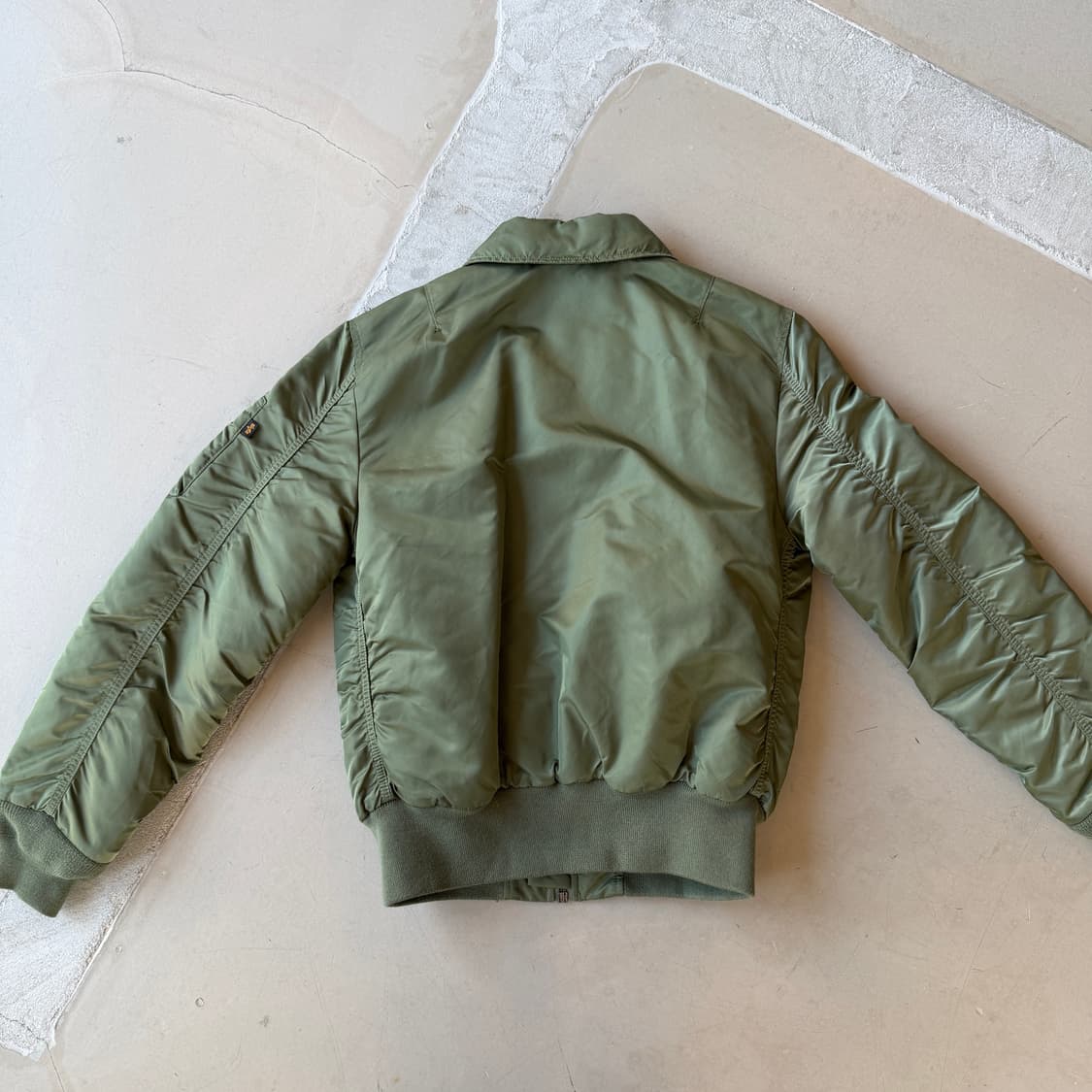 알파 인더스트리 b-15 플라이트 자켓 상품이미지6