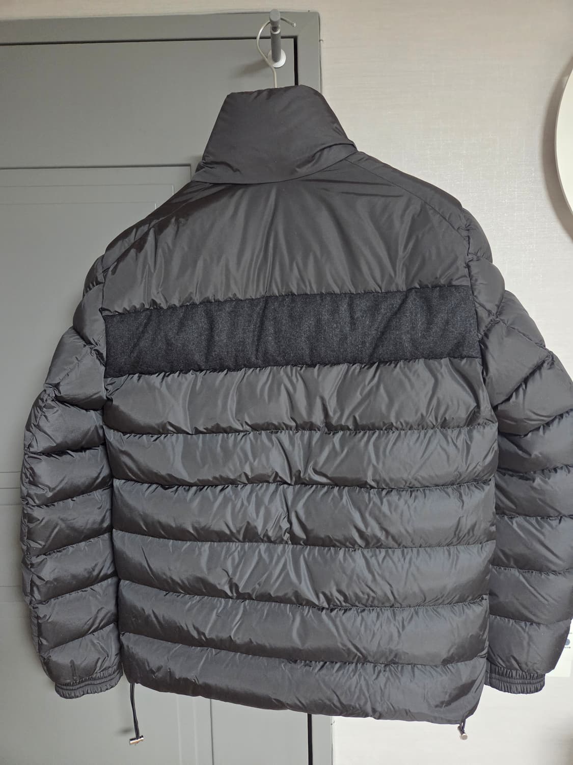 몽클레어 그레이 패딩자켓 상품이미지8