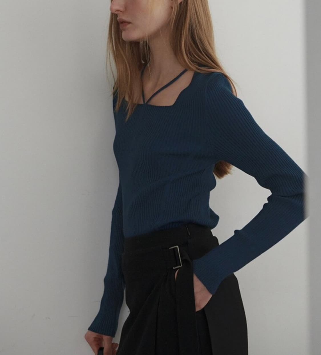 루에브르 V-strap knit pullover 상품이미지1