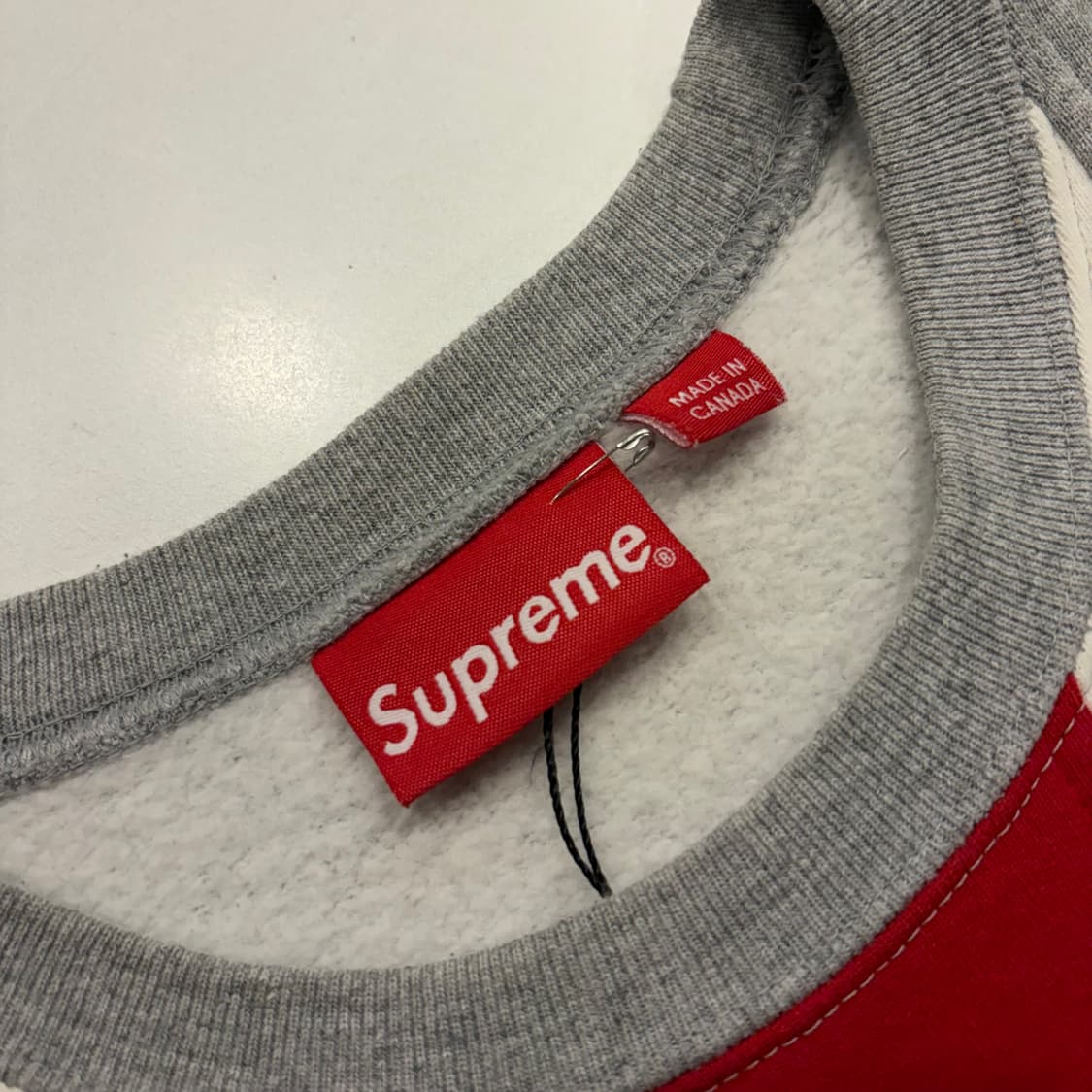 [L] 17ss 슈프림 스트라이프 맨투맨 그레이 B752 상품이미지4