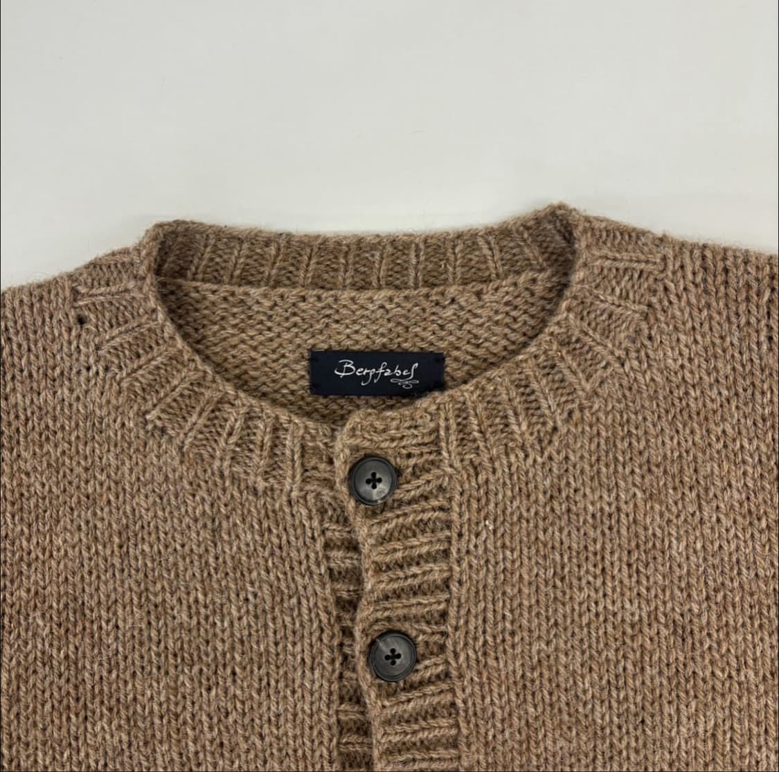 Bergfabel (베르그파벨) 핸드 스티칭 가디건 상품이미지2