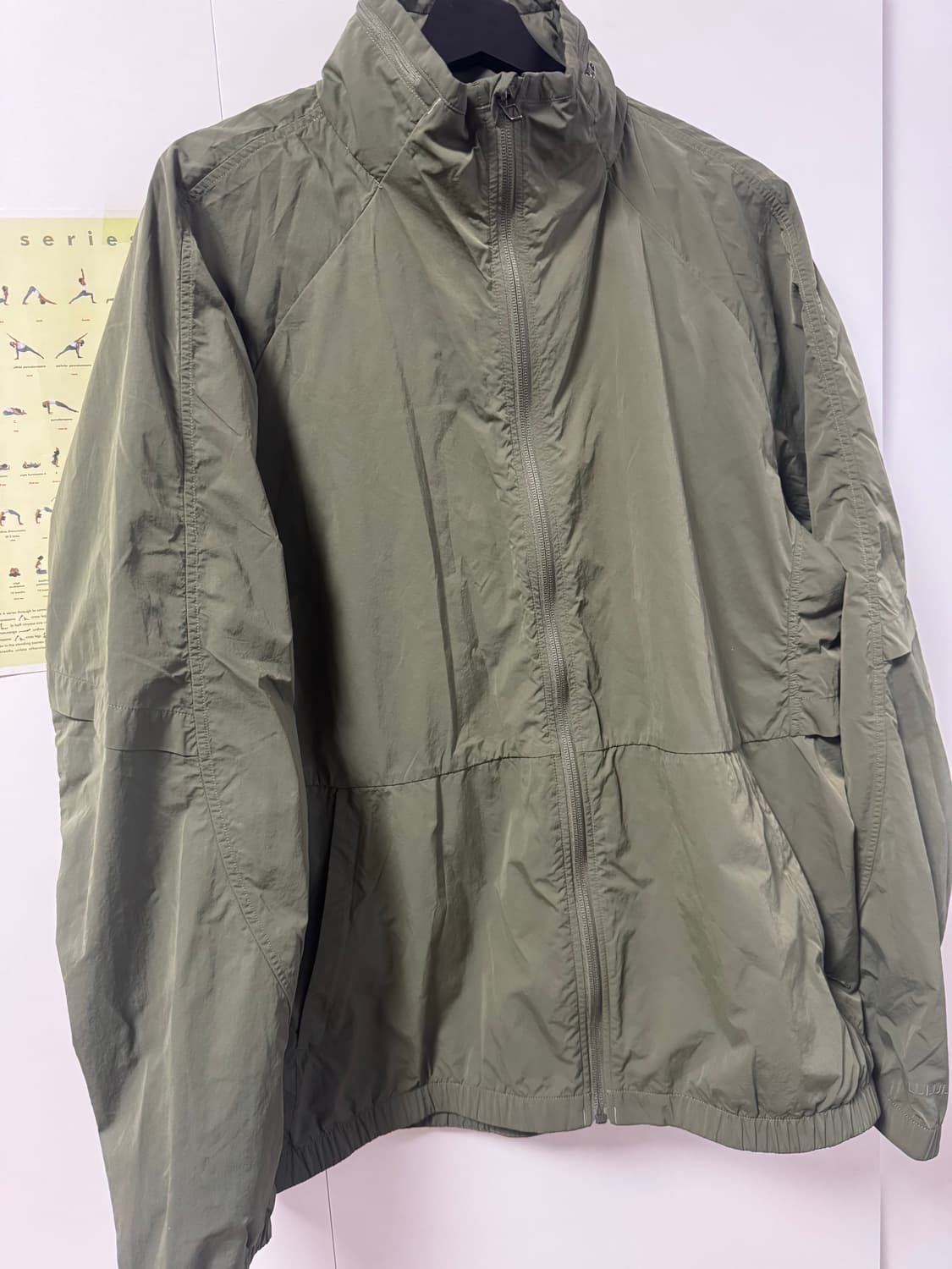 룰루레몬 남성 바람막이 팝니다 상품이미지1