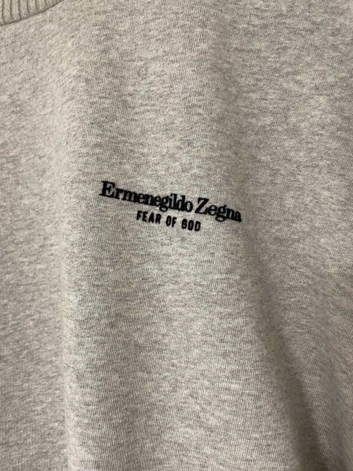 에르메네질도 제냐 X 피어오브갓 맨투맨 그레이 상품이미지2