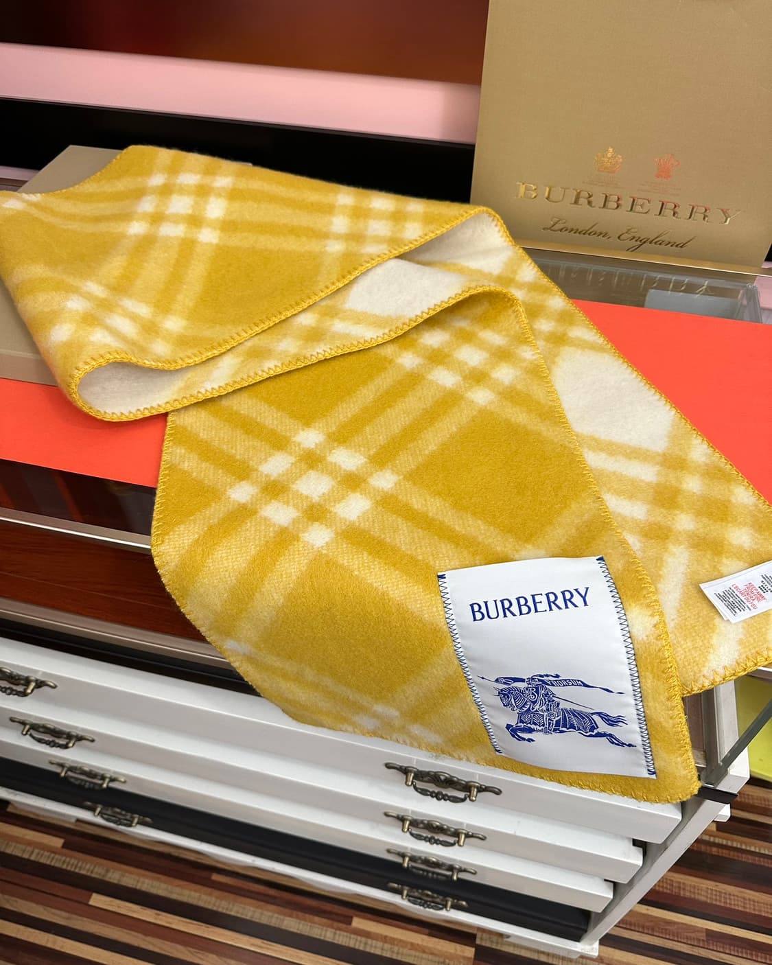 버버리 리버서블 스카프 100% 램스울 상품이미지4