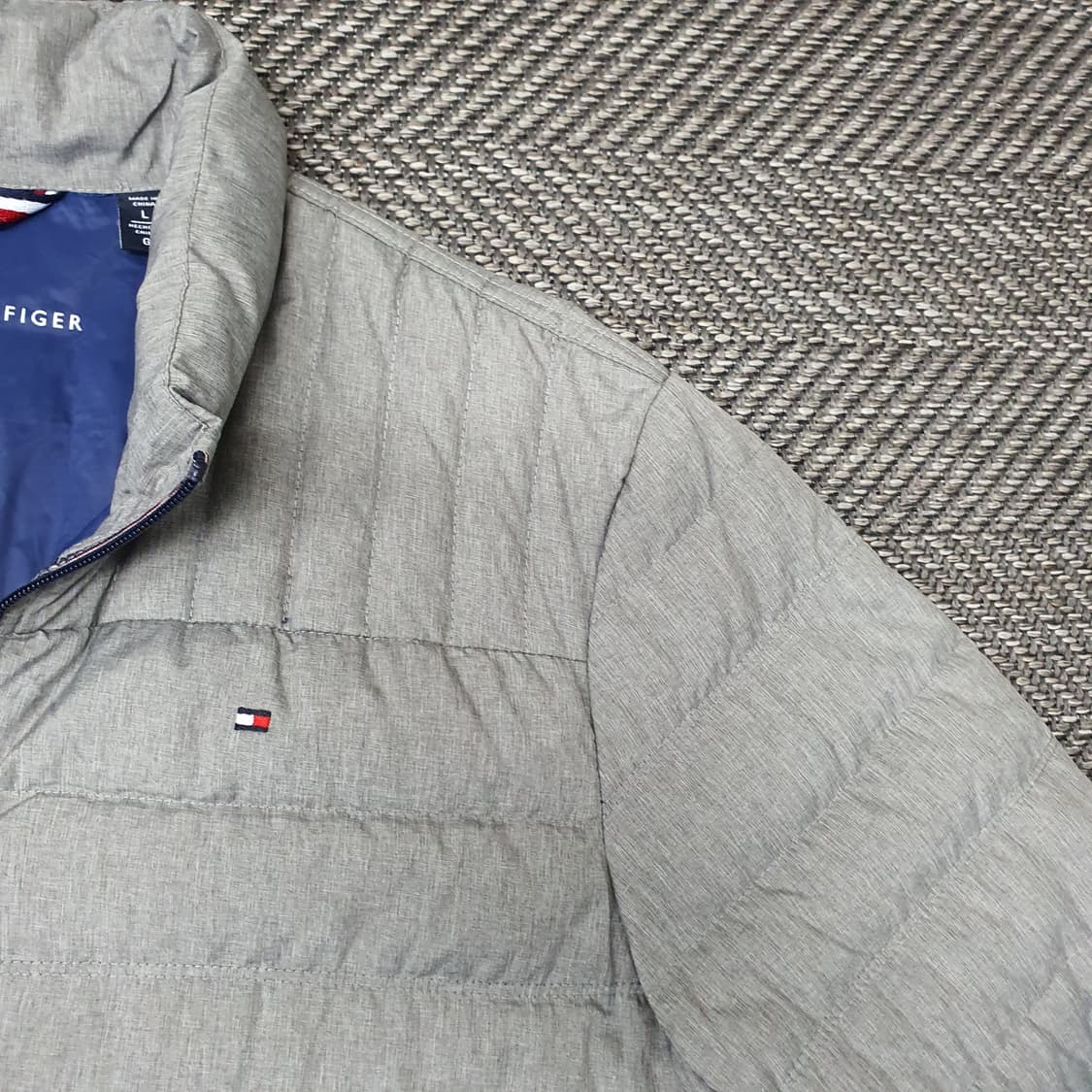 타미힐피거 오리털 경량패딩 남자105~110 상품이미지3