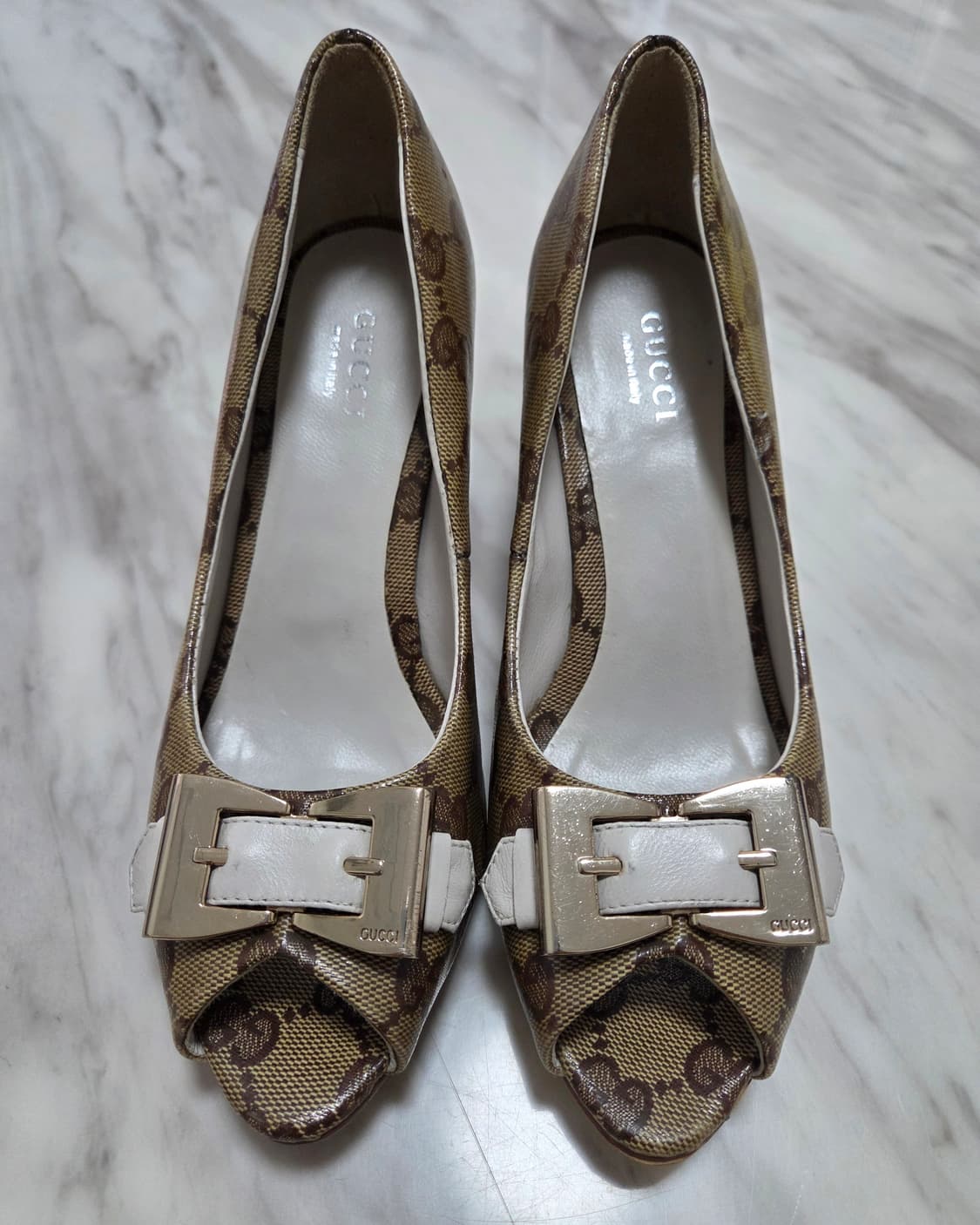 구찌 오픈토 펌프스 힐 상품이미지3