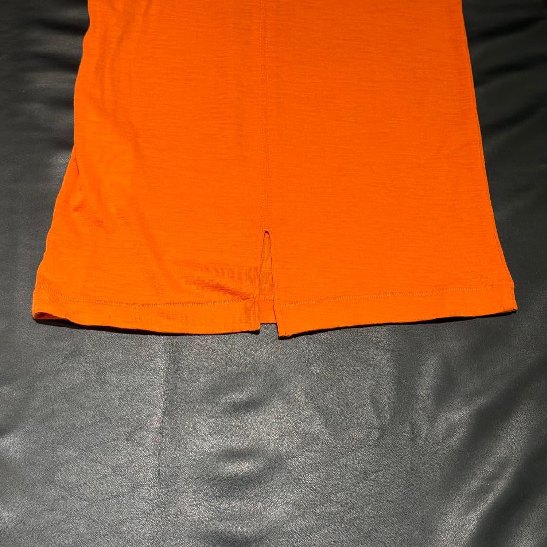 렉토 오버레이 로고 터틀넥 탑 상품이미지4