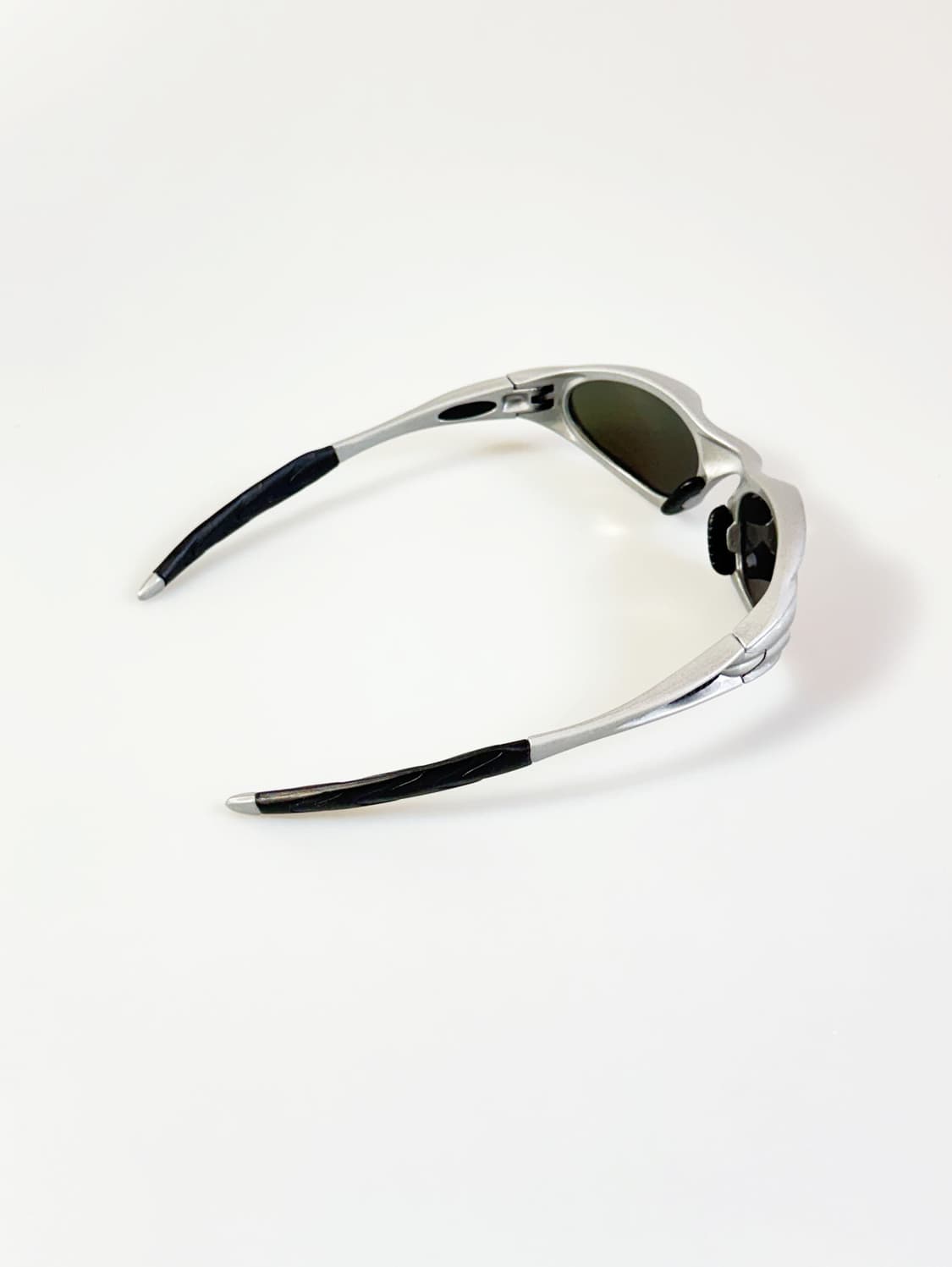 90s 실버톤 랩 어라운드 스포티 빈티지 선글라스 상품이미지4