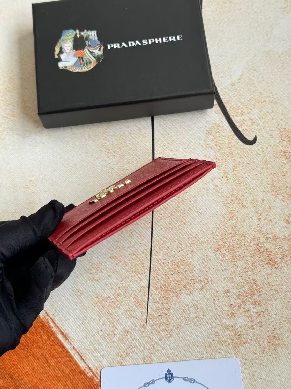 프라다 사피아노 레더 트라이앵글 로고 카드 지갑
 상품이미지3