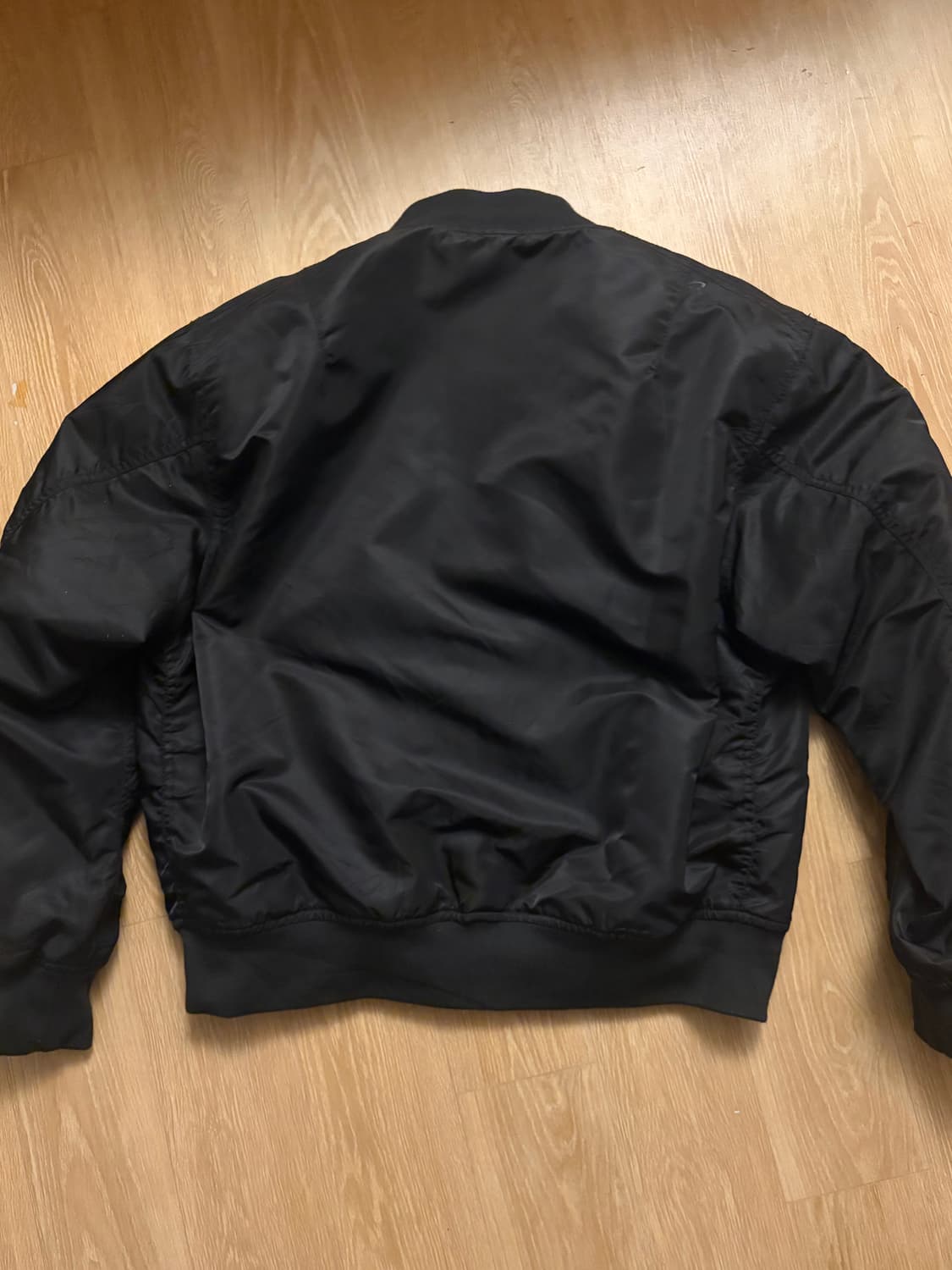 GU 항공점퍼 S 상품이미지2