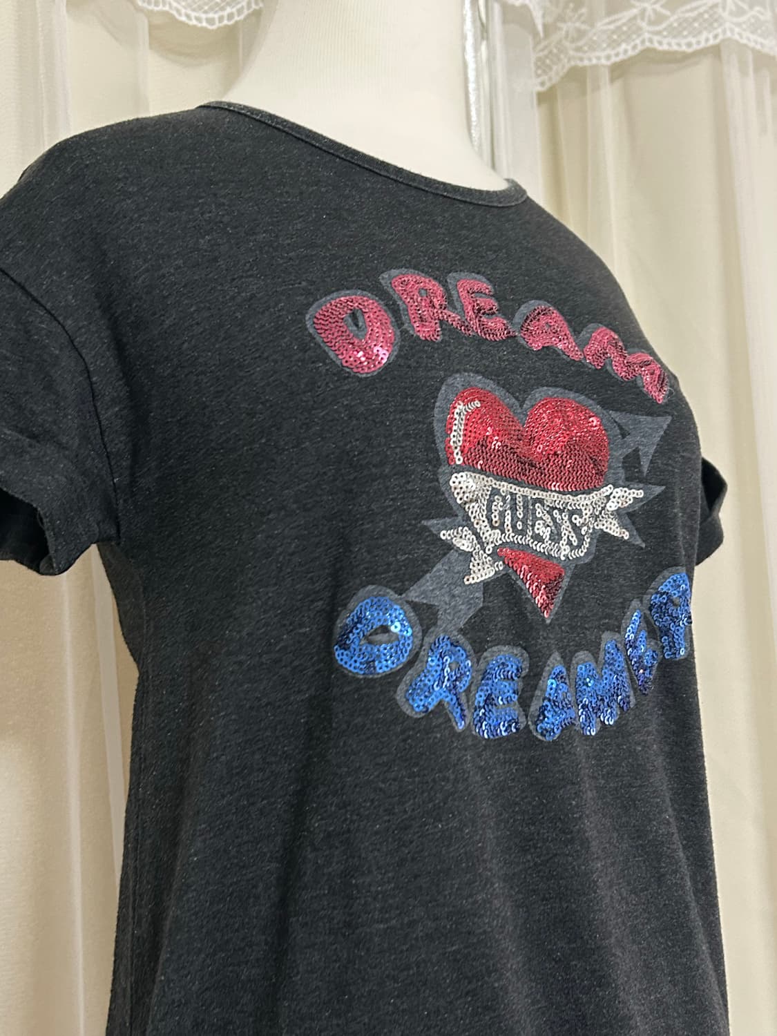 Guess 하트 스팽클 반팔 탑 상품이미지2