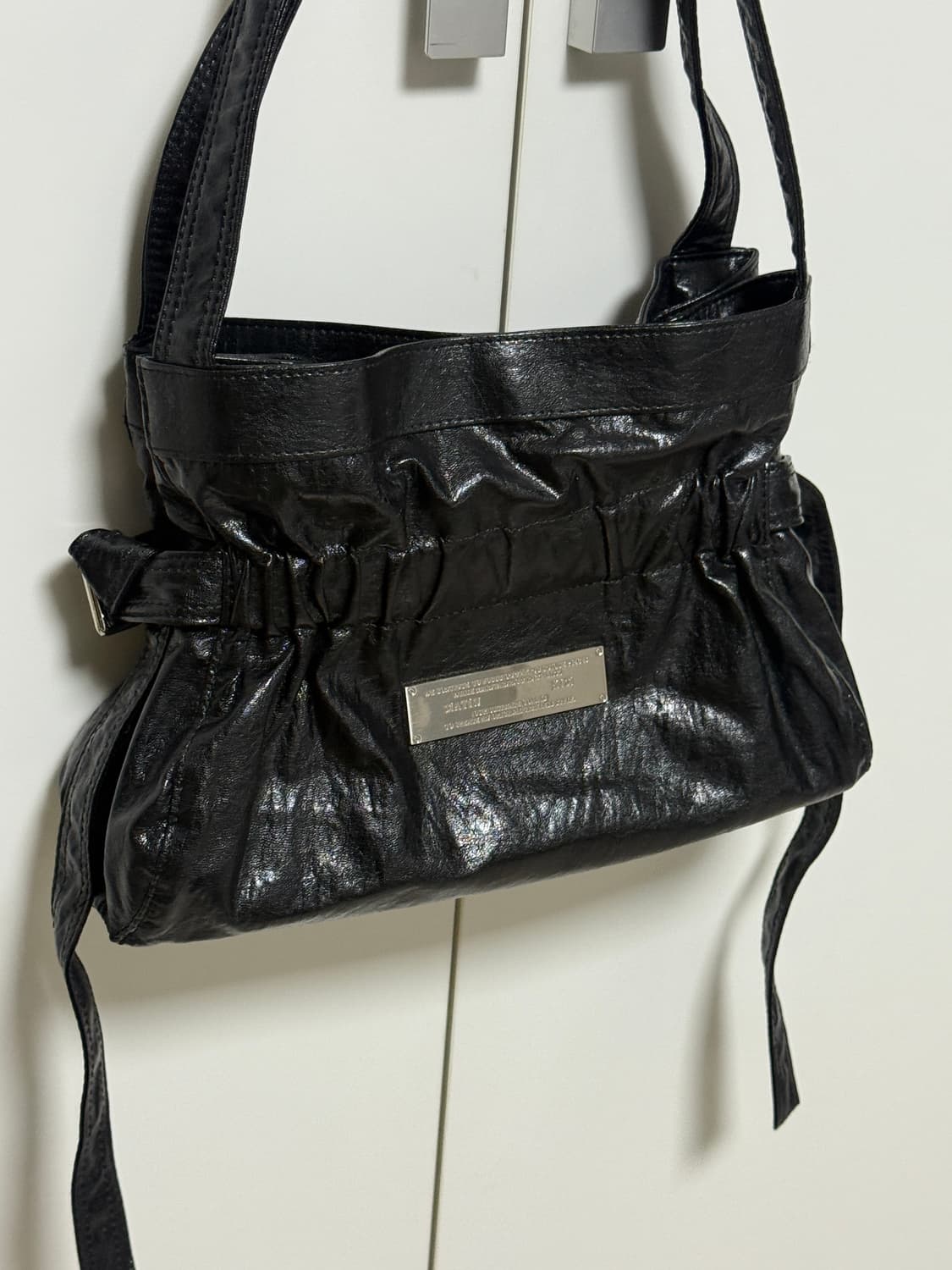 마뗑킴 포우 레더 씨쉘 미니백 상품이미지5