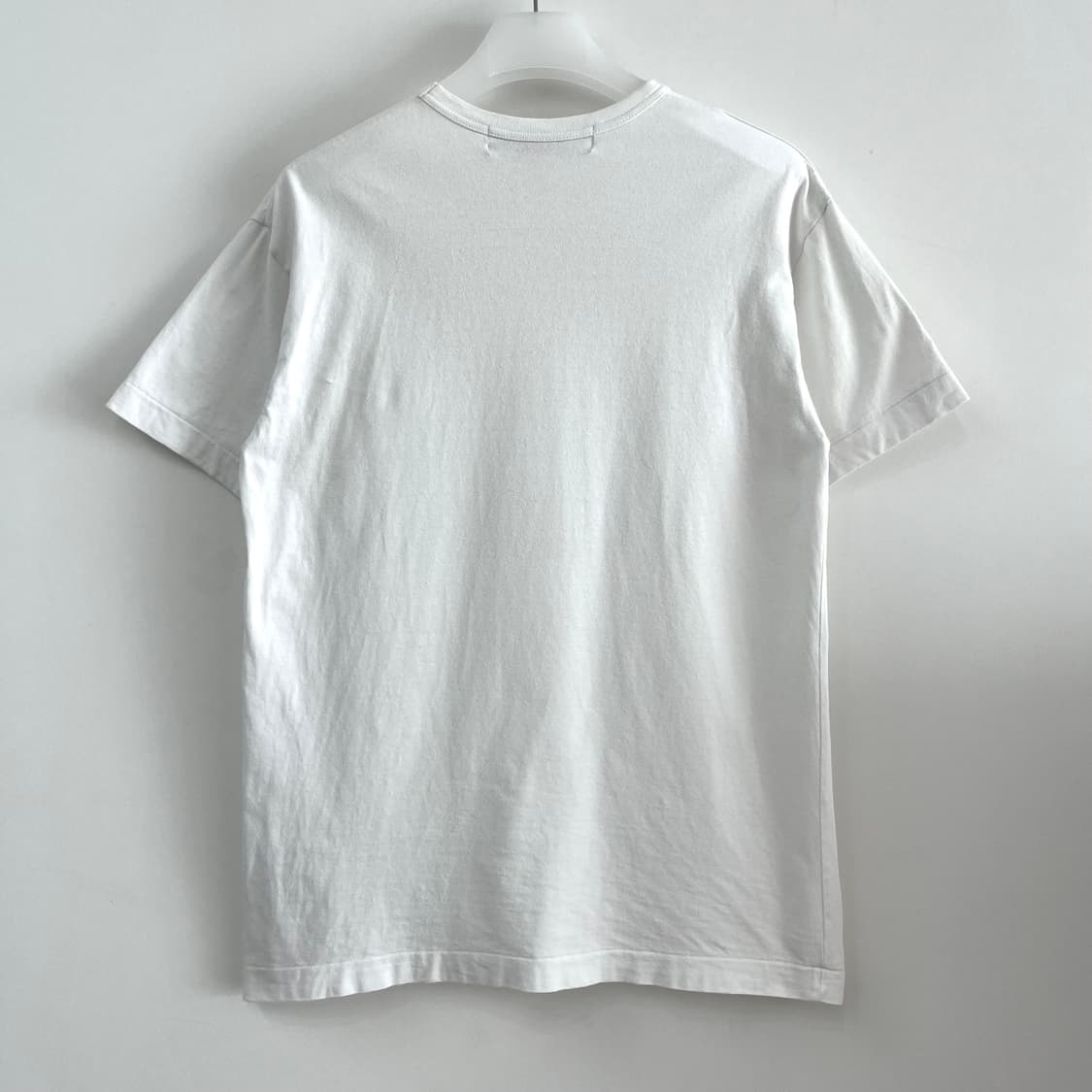 꼼데가르송 플레이 레드 하트 와펜 화이트 반팔 티셔츠 상품이미지3