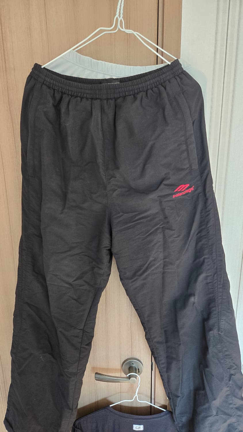 발렌시아가 트랙팬츠 상품이미지1