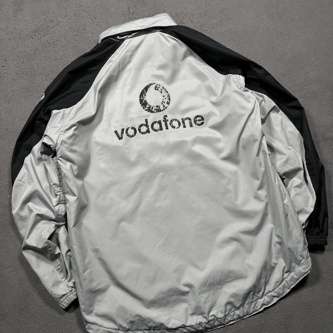 나이키 02-04시즌 맨체스터 유나이티드 보다폰 바람막이 상품이미지3