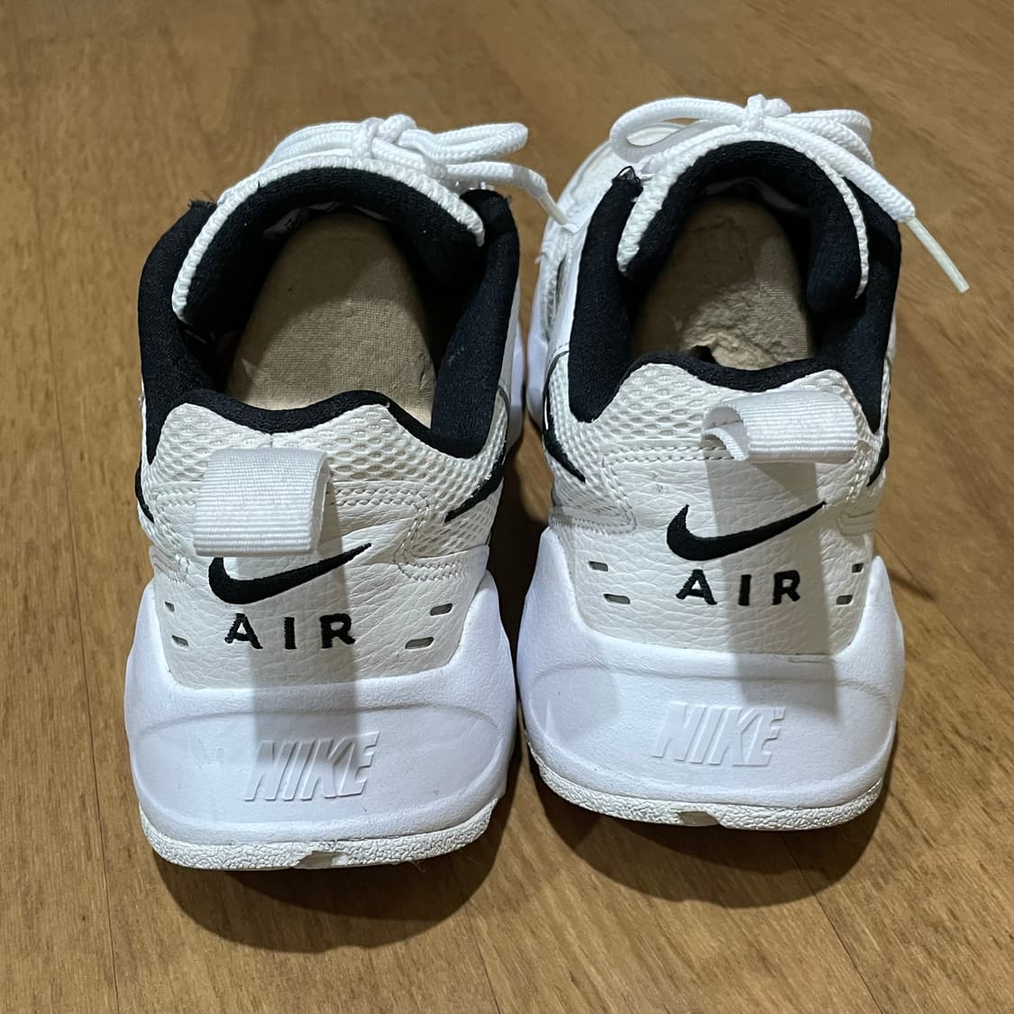 나이키 에어 하이츠 운동화 270 상품이미지4