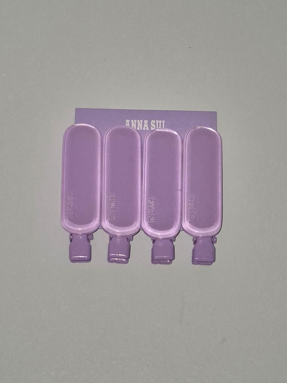 안나수이 로고 헤어핀 보라색 상품이미지2