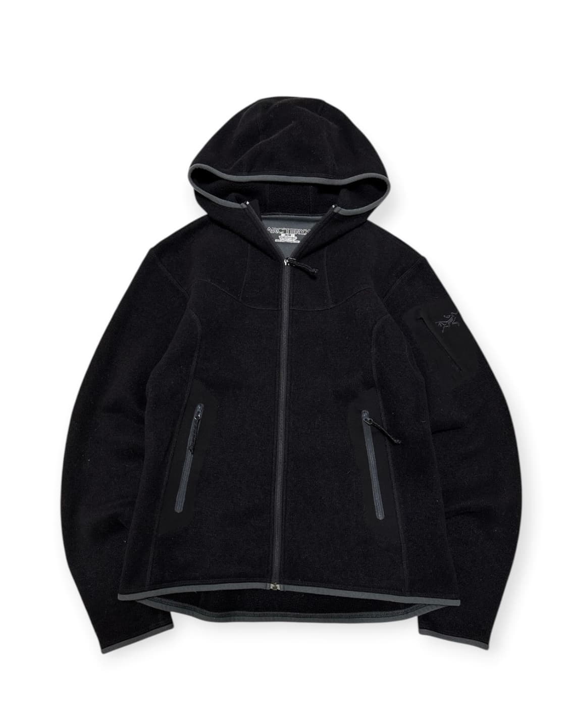 아크테릭스 커버트 블랙 후드 자켓 상품이미지1