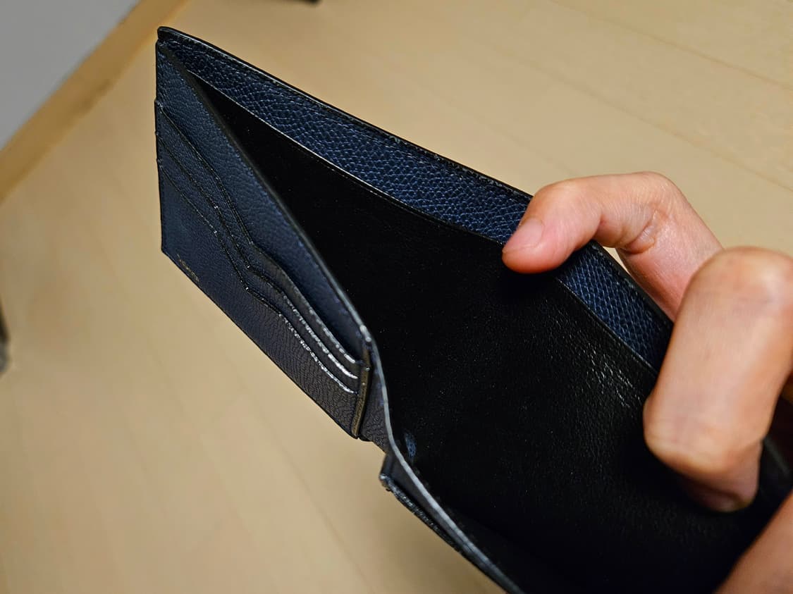 [정품] 발렉스트라 남성 반지갑 다크네이비 컬러 상품이미지7