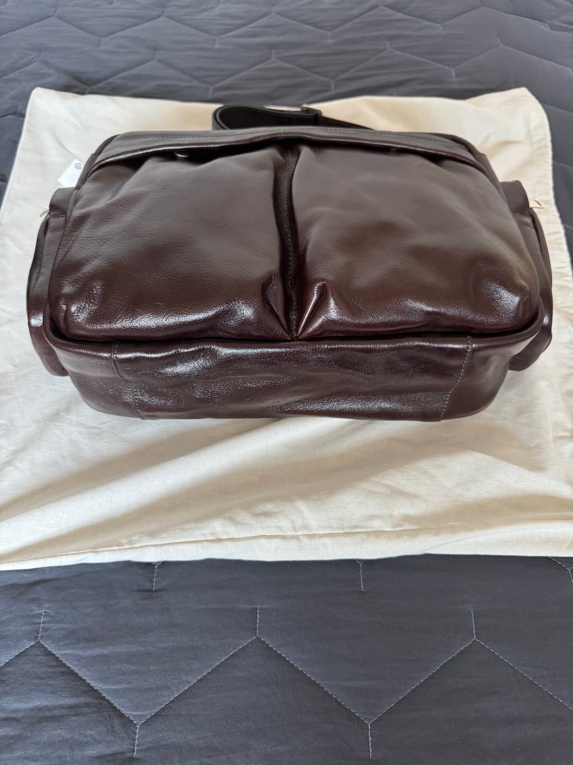 자라 Origins 멀티 포켓 레더 크로스백 새 상품 상품이미지6